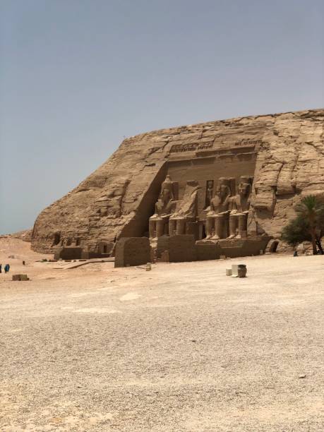 이집트의 고대 아부 심벨 사원 - abu simbel rock africa rameses ii 뉴스 사진 이미지
