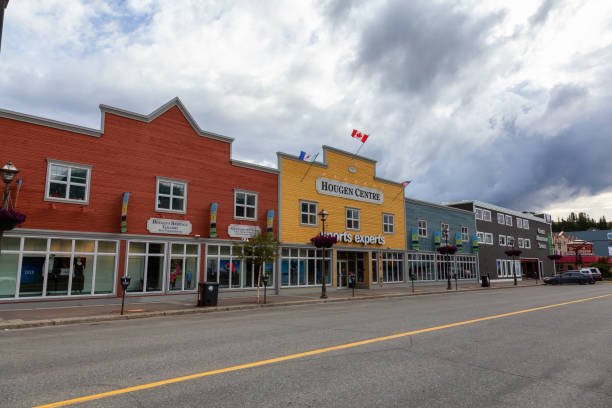 whitehorse, yukon, kanada - whitehorse stock-fotos und bilder