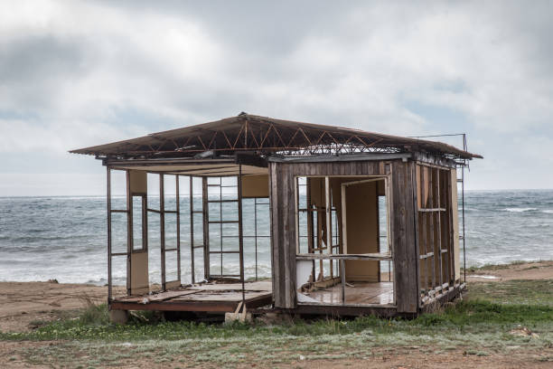istock Ruined house by the sea 1280198400