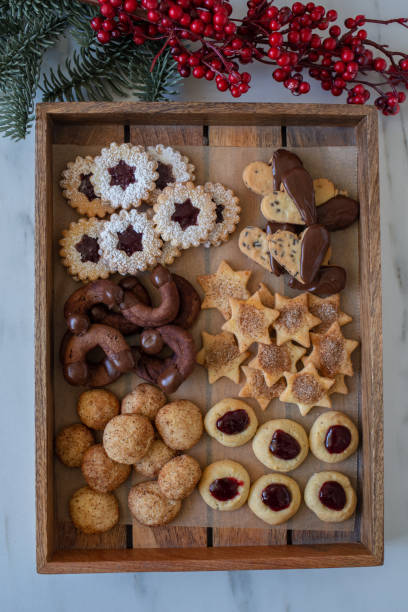 istock Christmas cookies 1280270339