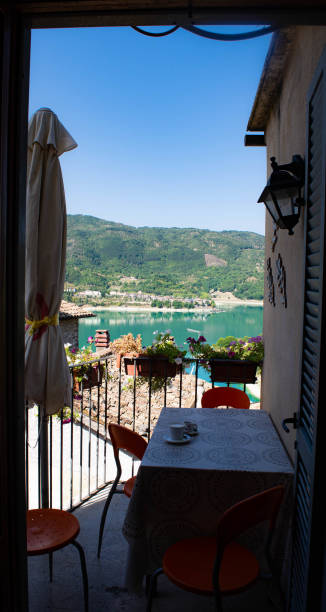 istock Breakfast on the lake 1280319511