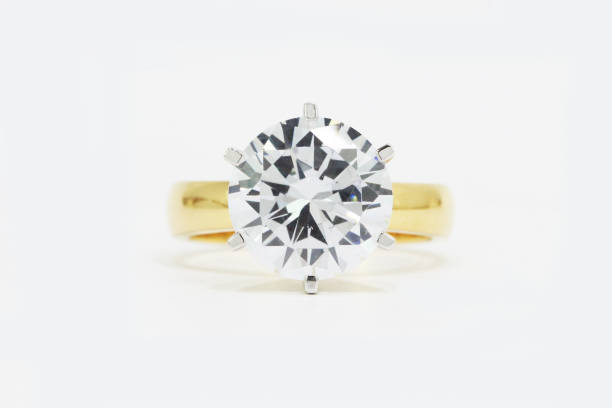 Big Round Solitaire Diamond Ring 6 Prong Setting in Yellow Gold stock photo