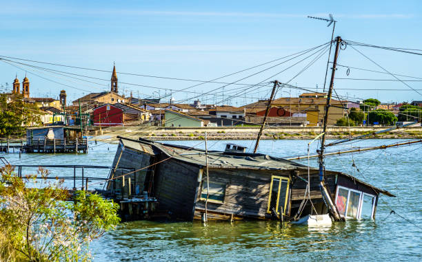 istock typical fishing hut in comacchio - italy 1280352009
