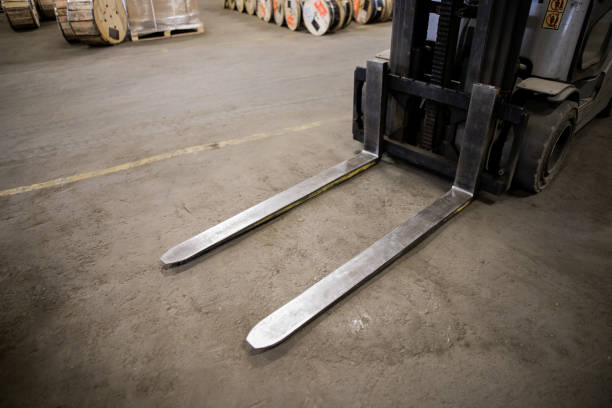 Red Forks Lift Up Possition High Rack Forklift Truck