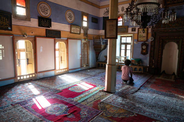 interior view of antique mosque in sarihacilar, akseki, turkey - turkey turkish culture middle eastern culture middle east imagens e fotografias de stock