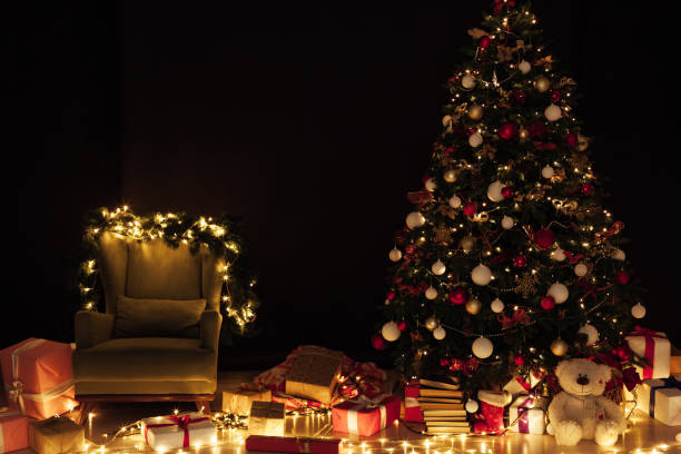 istock Christmas tree shines lights garlands New Year's Eve light 1280494988