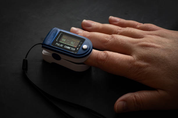 istock pulse oximeter self check blood oxigen saturation 1280495616