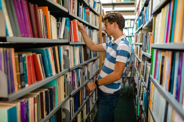istock In adventure for the right book 1280574026
