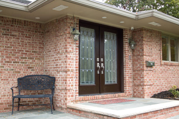 istock Front door of modern ranch style house 1280595204