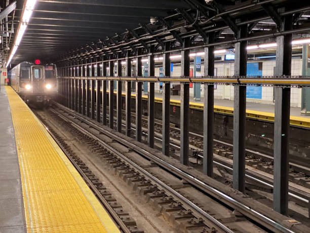 dworzec kolejowy - subway station new york city staircase manhattan zdjęcia i obrazy z banku zdjęć