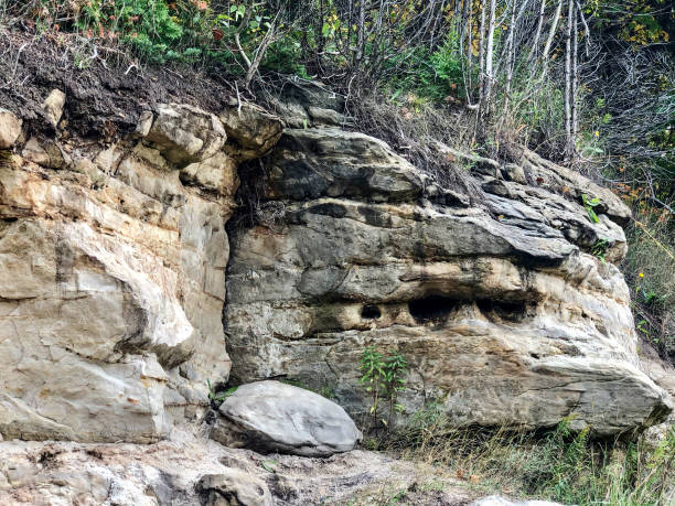 istock Rock wall by Wagner Falls in Upper Michigan 1280702285