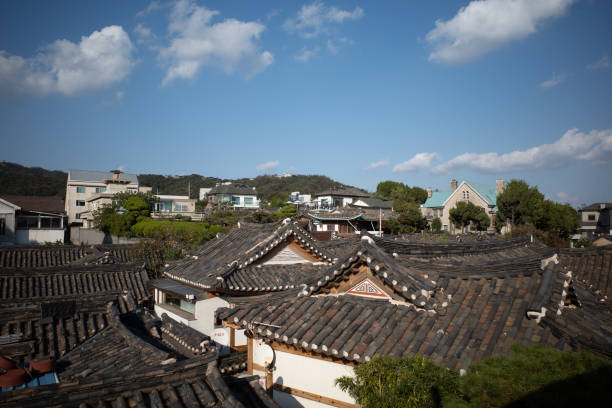 istock Bukchon Hanok Village 1280726942