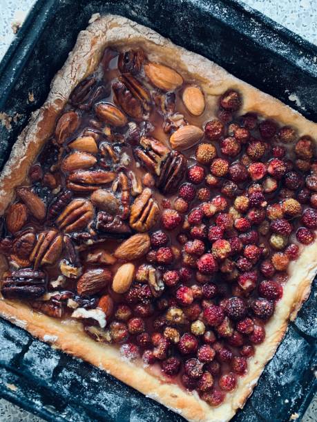 Pie with berries and nuts