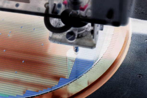 istock Pick up silicon die in silicon wafer in machine 1280756518