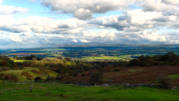 istock Moorland landscape views with disused mining buildings, TV transmitter 1280783295