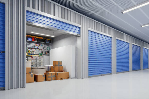 sala de auto almacenaje con cajas - storage compartment garage storage room warehouse fotografías e imágenes de stock