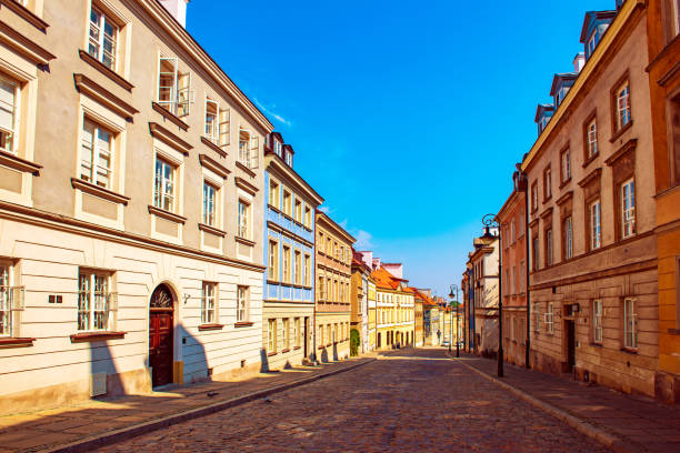 istock Warsaw center streer 1280845412