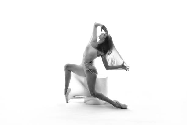 ballerina tanzt transparente socken - nylon legs stock-fotos und bilder