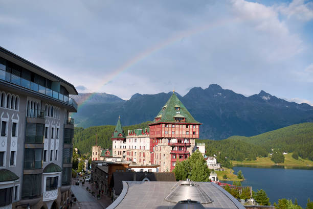 vista do badrutt palace hotel - castle engadine alps lake water - fotografias e filmes do acervo