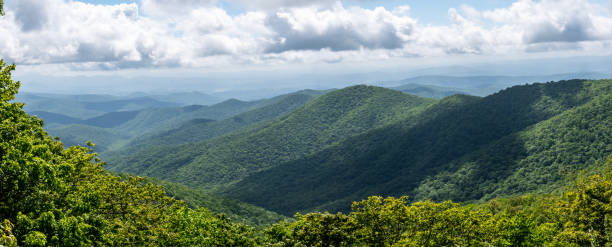 istock Appalachian Mountain View Along the Blue Ridge Parkway 1280935631