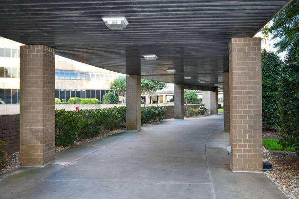 istock Covered pedestrian walkway at an office building 1280940134