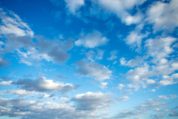 istock Beautiful clouds in the sky 1280960353