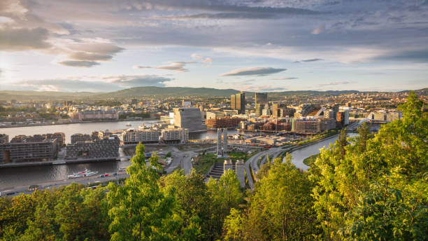 oslo city sonnenuntergang ansicht norwegen panorama - provincial museum stock-fotos und bilder