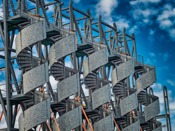 spiraltreppe in produktion im hafen von esbjerg, dänemark - esbjerg stock-fotos und bilder