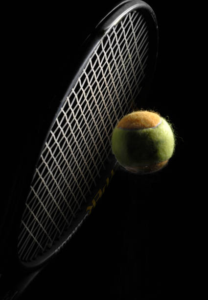 istock tennis racke 1281108351