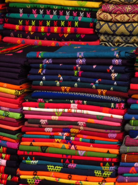 textiles for traditional longyi, yangon city, burma/myanmar - hofmann imagens e fotografias de stock