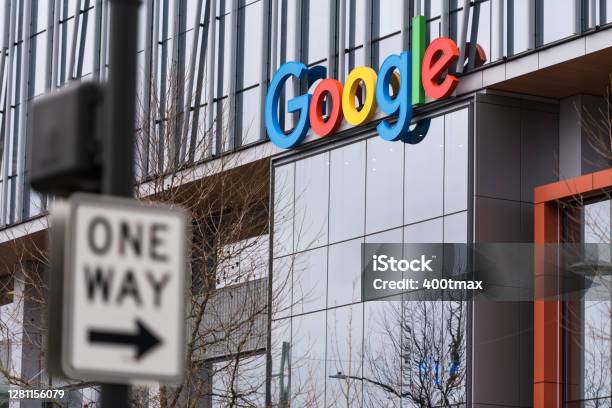 South Lake Union Stockfoto und mehr Bilder von Google - Markenname - Google - Markenname, Werbung, Einbahnstraßenschild