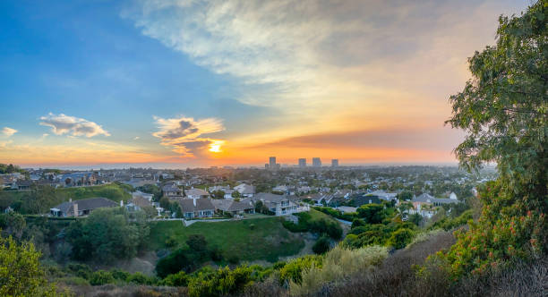 sunset over orange county - california newport beach county orange foto e immagini stock