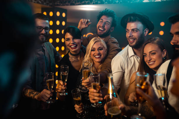 istock Their friendship deserves to be celebrated 1281177342