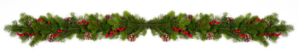 decorazione abete natalizio su bianco - ghirlanda natale foto e immagini stock