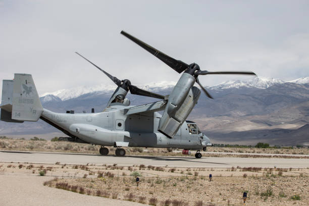 주교 공항에서 미국 해병대 osprey mv-22 (kbih) - helicopter boeing marines military 뉴스 사진 이미지