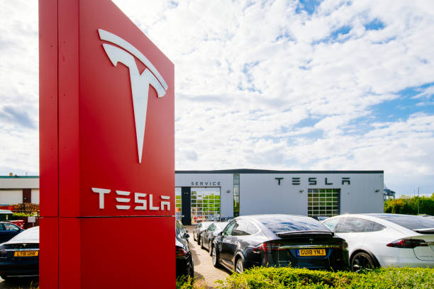 centro de serviços tesla motors em londres reino unido - tesla - fotografias e filmes do acervo