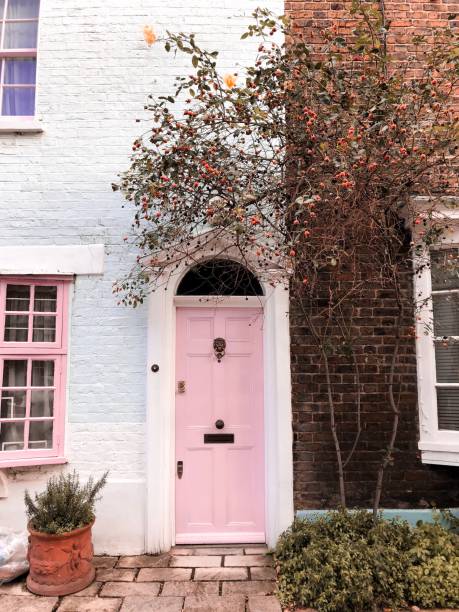 istock Colourful houses of Notting Hill 1281321987