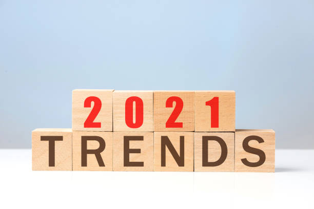 2021 trends. trendkonzept mit holzwürfeln - spielzeug grafiken stock-fotos und bilder