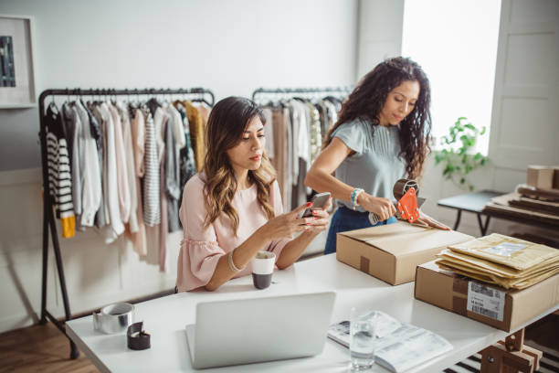 istock Online retail business owners 1281480162