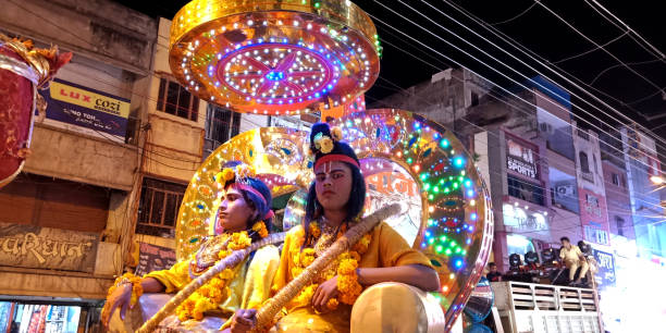 espectáculo nocturno de festival religioso indio - editorial indian culture traditional culture horizontal fotografías e imágenes de stock