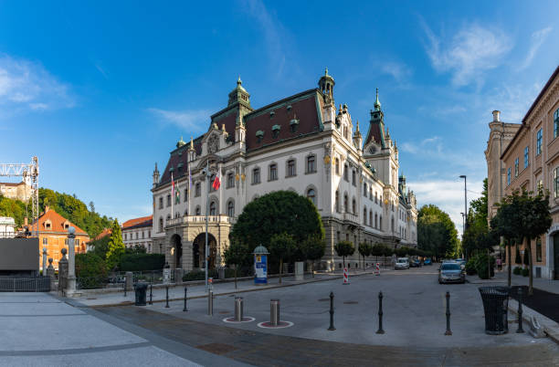 uniwersytet w lublanie - ljubljana flag slovenia scenics zdjęcia i obrazy z banku zdjęć