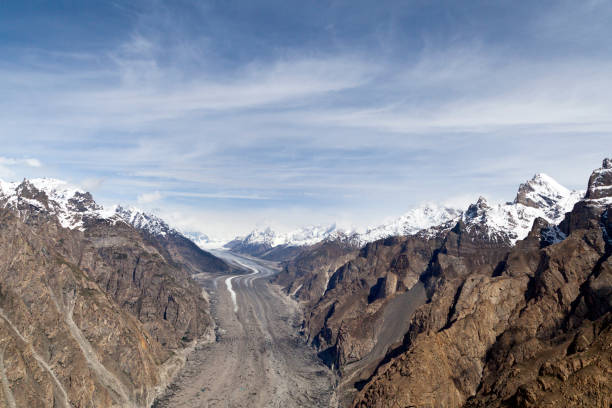 istock aerial landscape photos 1281608106