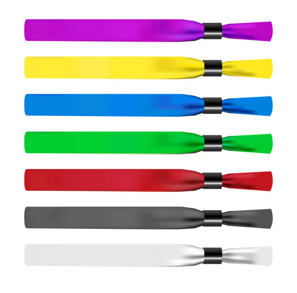 illustrations, cliparts, dessins animés et icônes de ensemble vectoriel de bracelet ou bracelet en polyester en tissu vide avec serrure de sécurité en plastique dans les couleurs les plus courantes. bracelet de festival d’entrée de main isolé sur le blanc. modèle ou maquette pour identification - bracelet