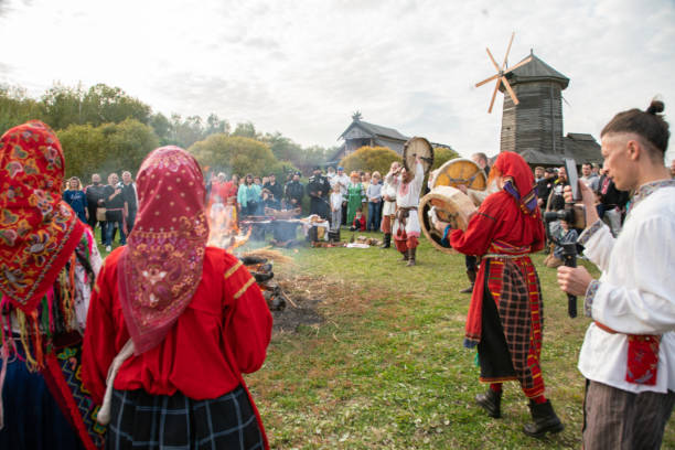 Slavic holiday - Autumn Equinox Day Report from the celebration of the pagan Slavic holiday - the Day of the Autumnal Equinox.
The scene is the Moscow region, the vicinity of the city of Podolsk. Shooting time - September 2020 cham mask stock pictures, royalty-free photos & images