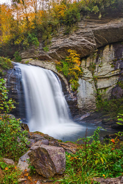 istock Looking Glass Falls in Pisgah National Forest 1281631577