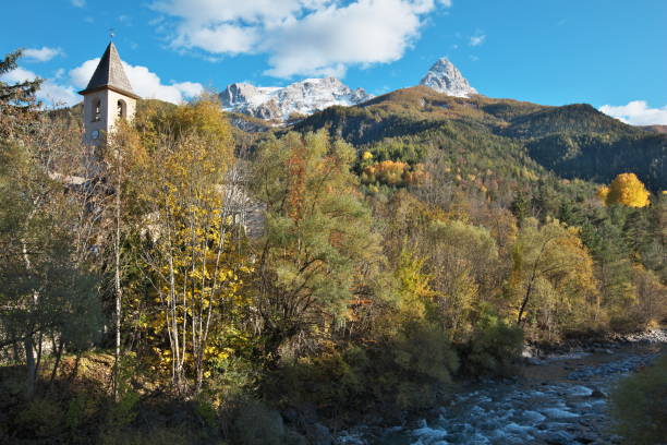 istock Autumn in Uvernet-Fours 1281651005