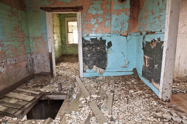 istock Interior of Abandoned House 1281693987
