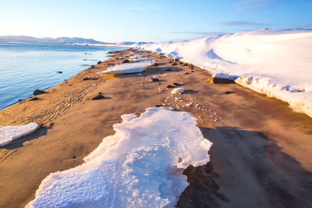 istock Guba Voronya river. Kola Peninsula winter landscape 1281712348