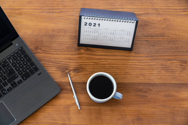 istock 2021 Monthly Desk Calendar 1281755600