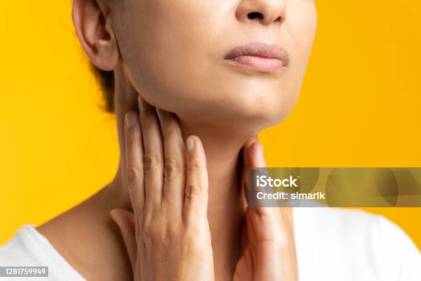 Throat Pain Stock Photo - Download Image Now - Thyroid Gland, Women, Throat